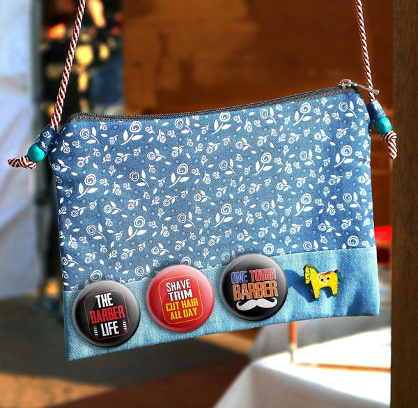 I am a Barber Pinback Buttons (1-Set X 10 Buttons)